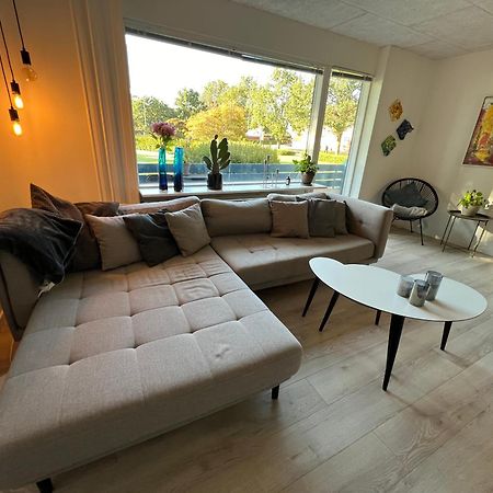 אסביירג Nyrenoveret Lejlighed Med Balkon Og Parkering מראה חיצוני תמונה